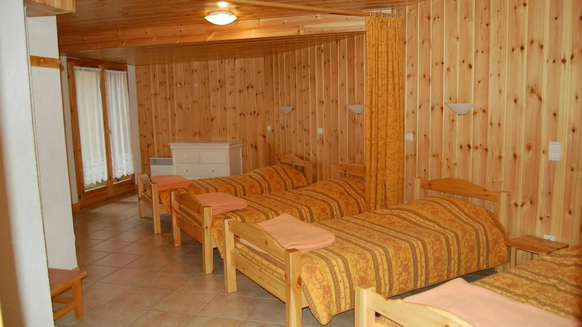Casa-Chalet Du Merle N° 1 拉普拉涅 0*,